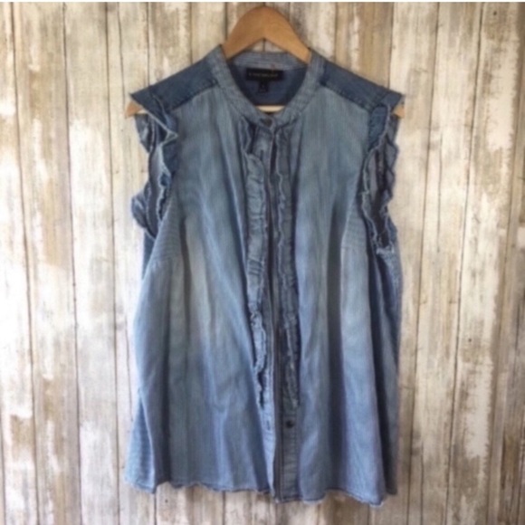 Lane Bryant Tops - Lane Bryant Blue Chambray Sleeveless Button Down